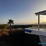 Apartment Casa Tie' Lanzarote Vista Mar - Piscina Relax - Adults Only *