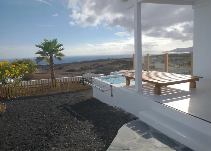 Casa Tie' Lanzarote Vista Mar - Piscina Relax - Adults Only Apartment *