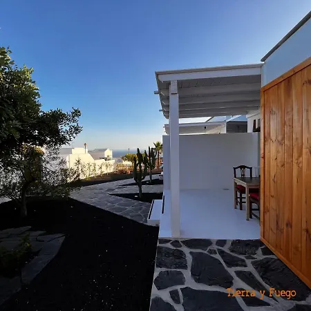 Casa Tie' Lanzarote Vista Mar - Piscina Relax - Adults Only Апартаменты *